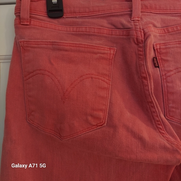 Levi's Coral Pink Skinny Jeans Size 2 or 30x32 - Picture 10 of 10
